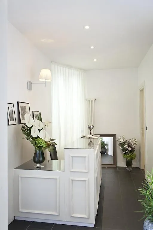 Garibaldi Suites Piazza Di Spagna Ρώμη